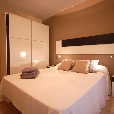 Apartment Lets Holidays Centric In Tossa de Mar